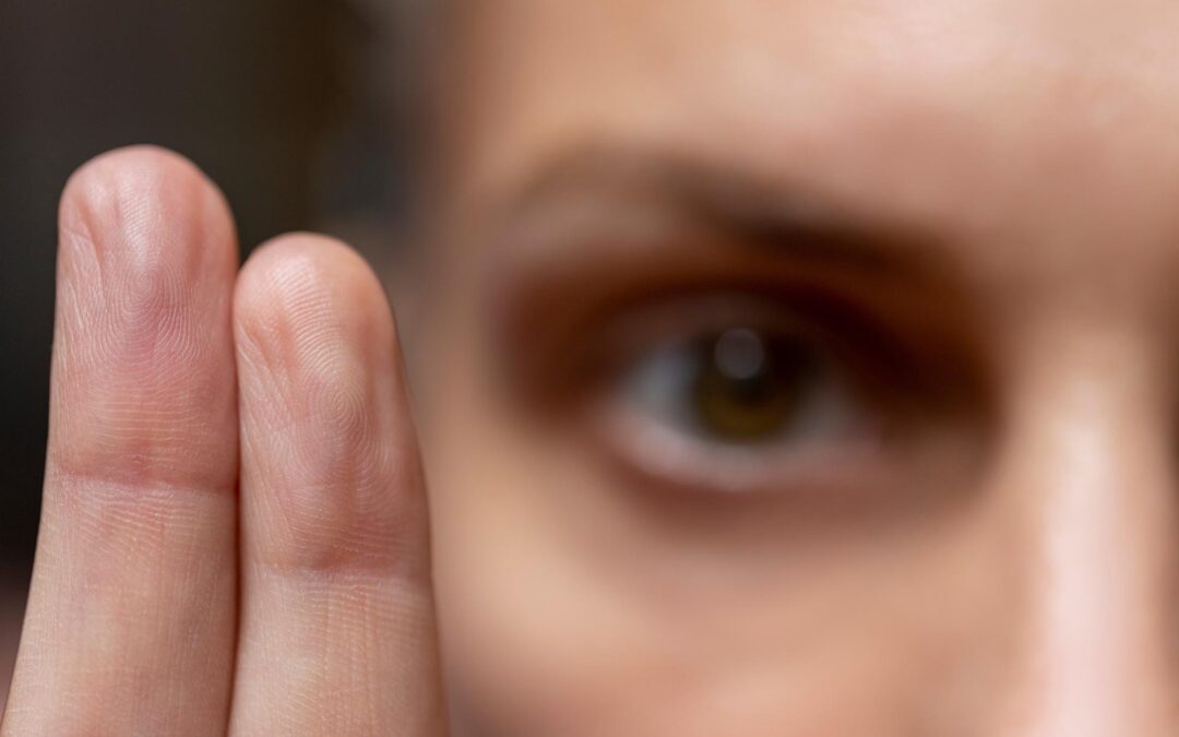 EMDR vs Talk Therapy: Which Is Better for Trauma?